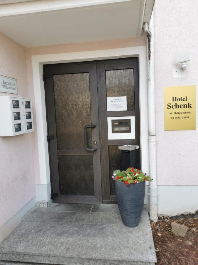 Hotel Schenk Pirmasens Esterno foto