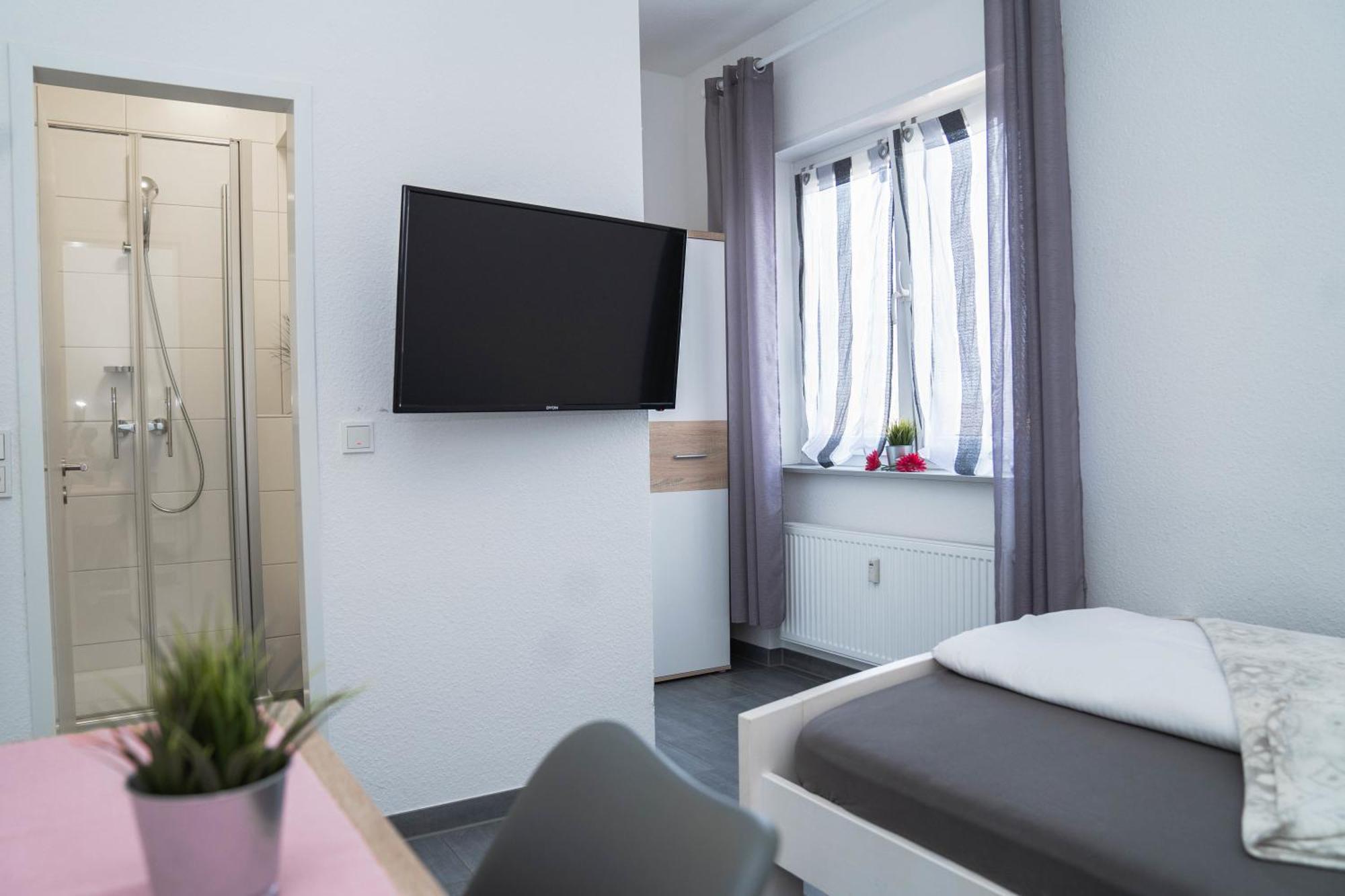 Hotel Schenk Pirmasens Esterno foto